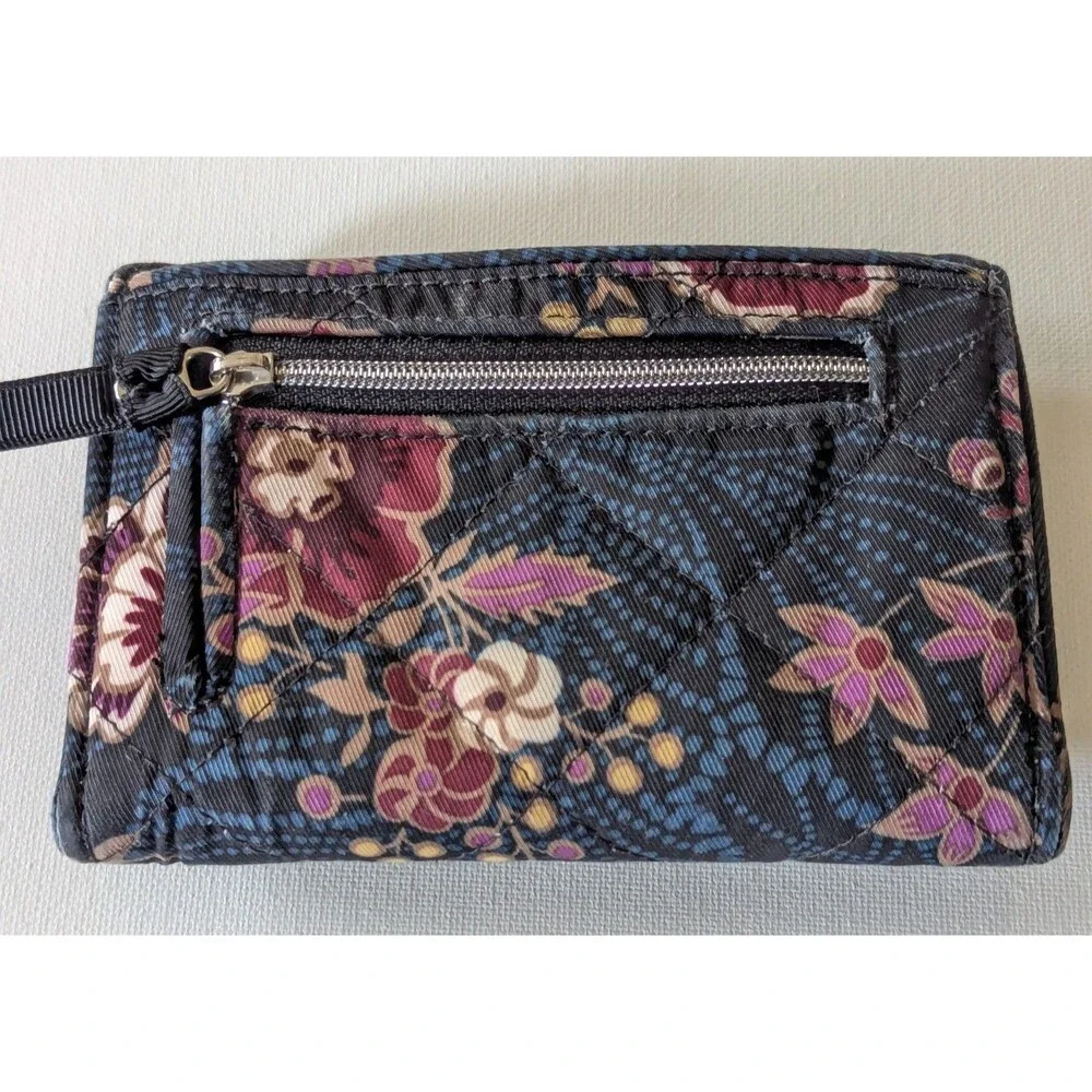 Vera Bradley ICONIC RFID RILEY WALLET In Garden Dream Trifold